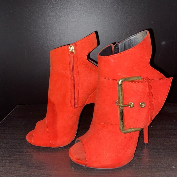 Giuseppe Zanotti leather/ suede peep-toe booties - Picture 8 of 8